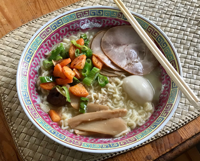 インスタント麺「サッポロ一番 塩らーめん」