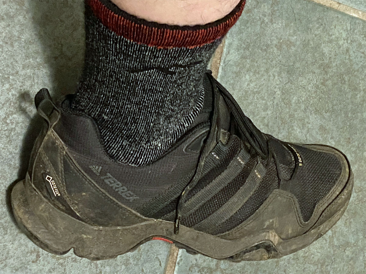 ダーンタフの登山用靴下